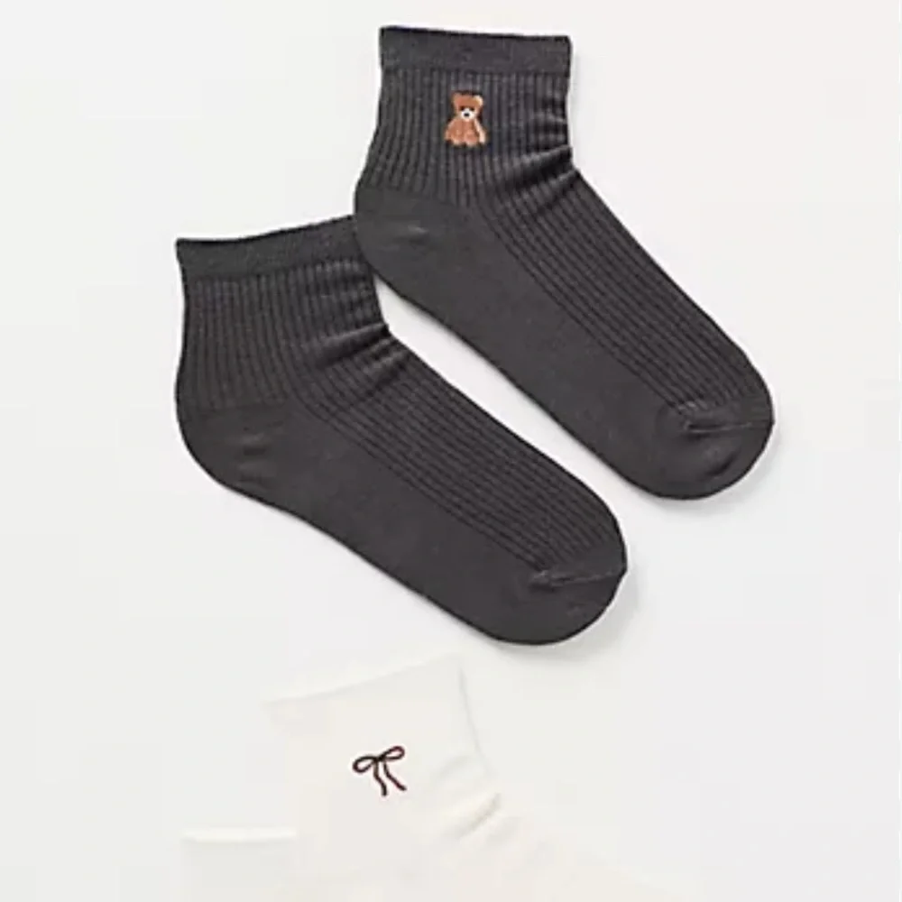 Anthropologie Women’s 2 Pack NWT Novelty SOCKS Bow and Bear